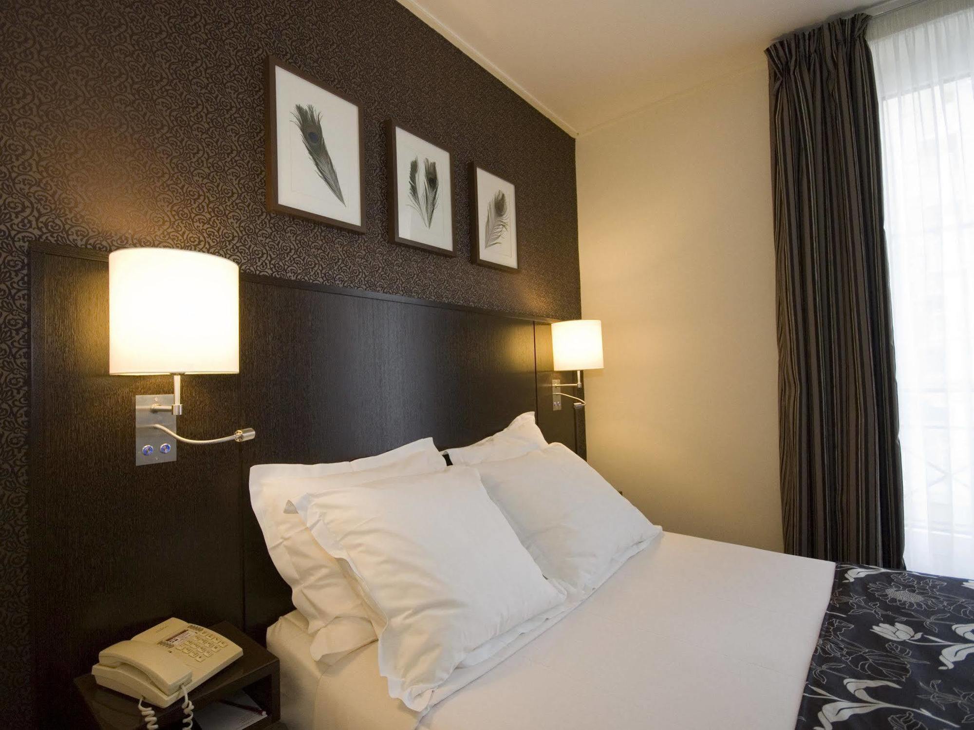 Hotel Eiffel Saint Charles 3*
