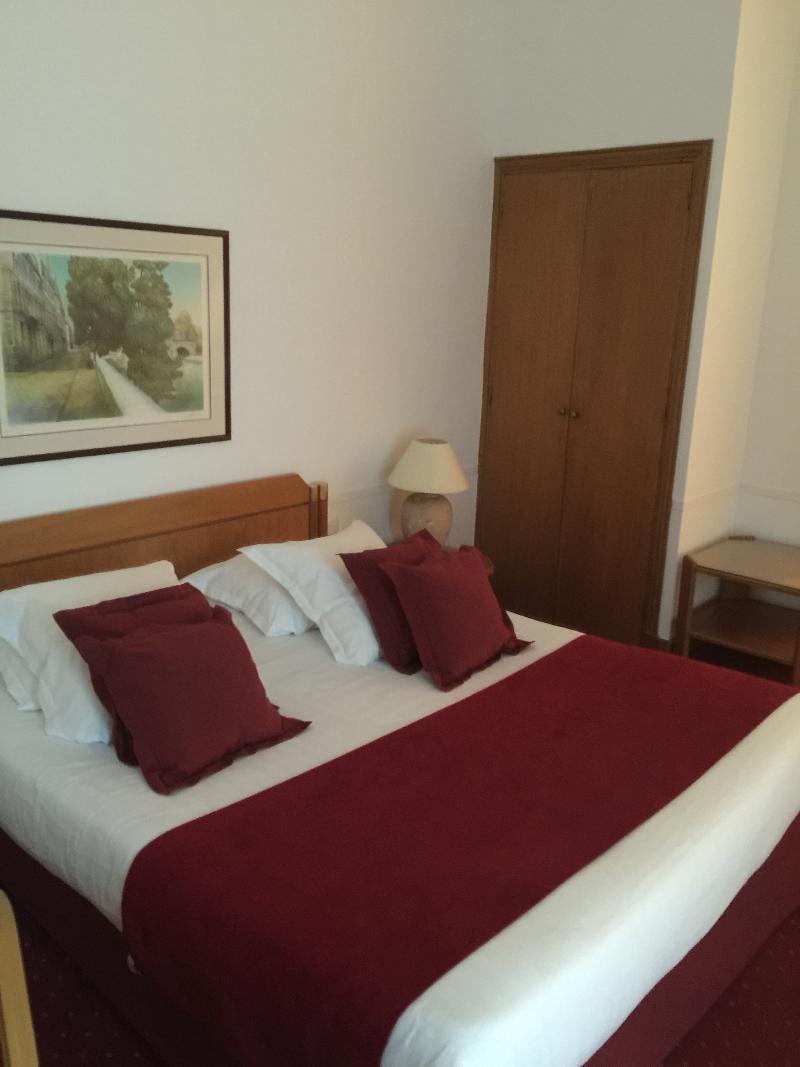 6 Vh Hotel 4*