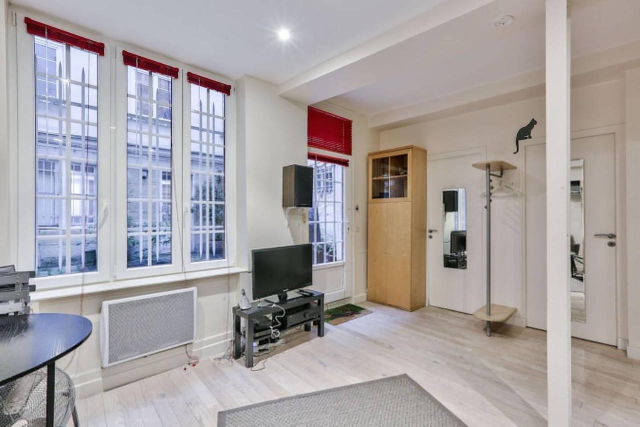 Charming 2 Bedroom In The Heart Of