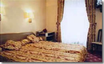Hotel Leonard De Vinci I 2*