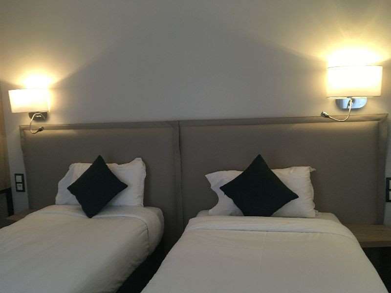 Courcelles Médéric Hotel 3*