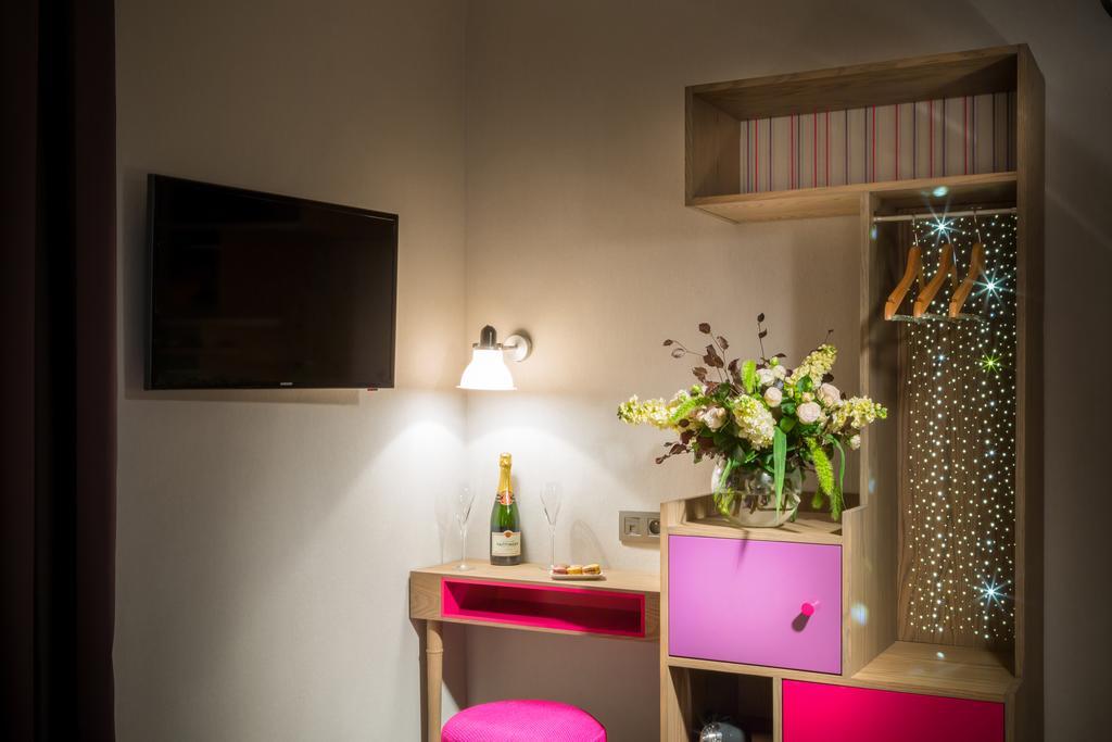 Hotel La Parizienne Paris