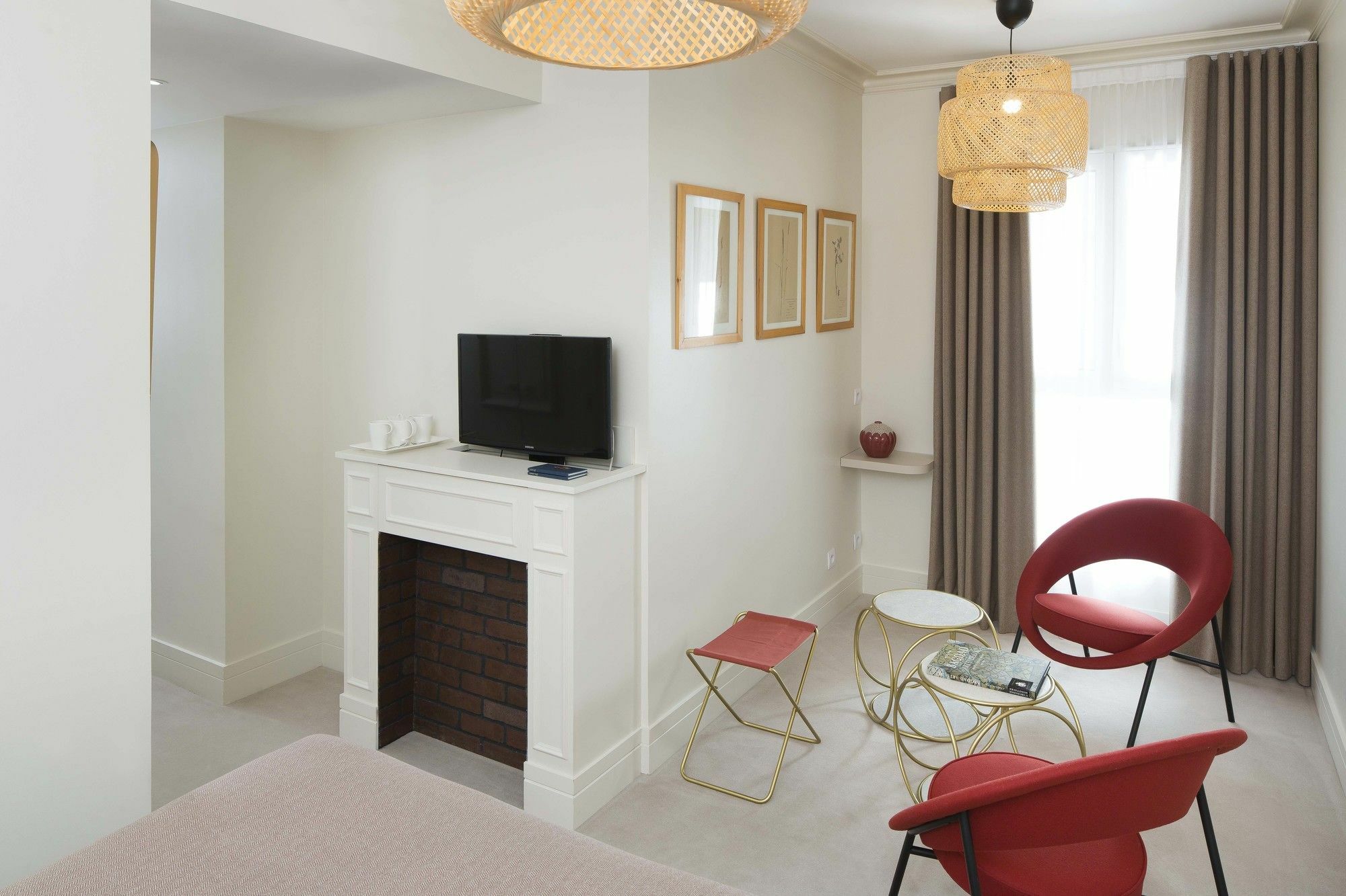 Celeste Batignolles Montmartre Hotel Paris