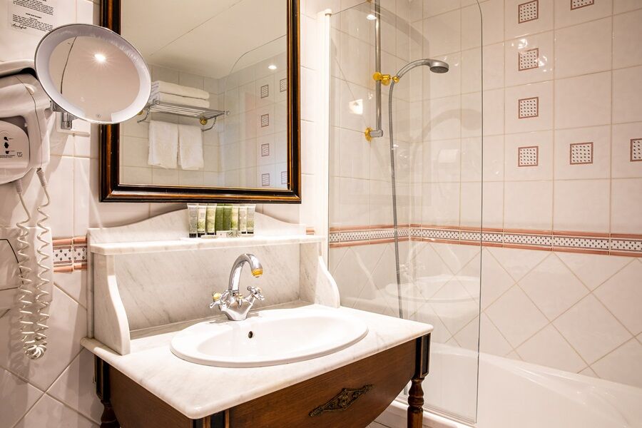 Eugenie Hotel 4*