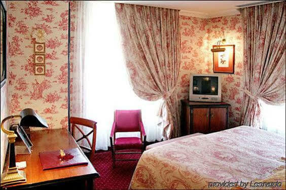 Eugenie Hotel 4*
