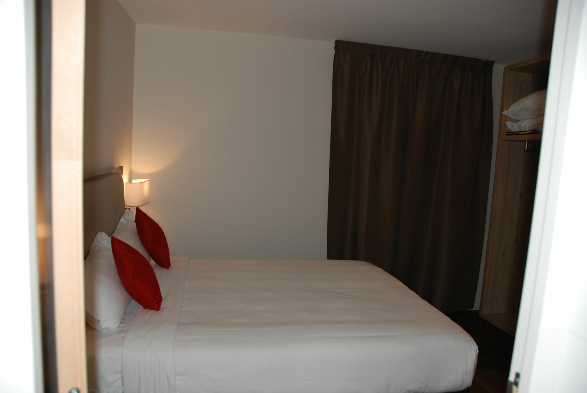 Hotel Courcelles Médéric 3*