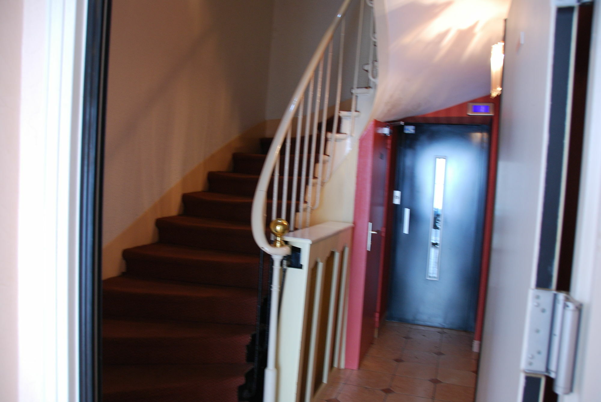 Hotel Courcelles Médéric