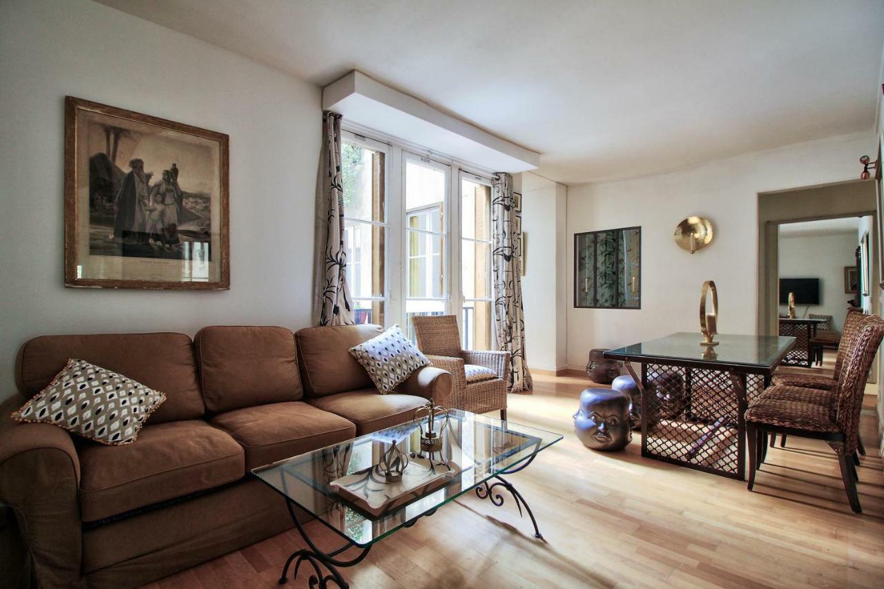 Legendary Rue Du Temple 4/5 Bedrooms *
