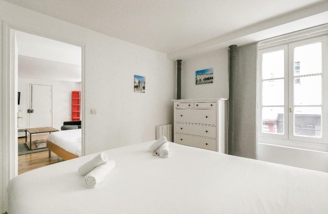 Apartment 50m2 Rue Rambuteau/pompidou/marais/hotel De