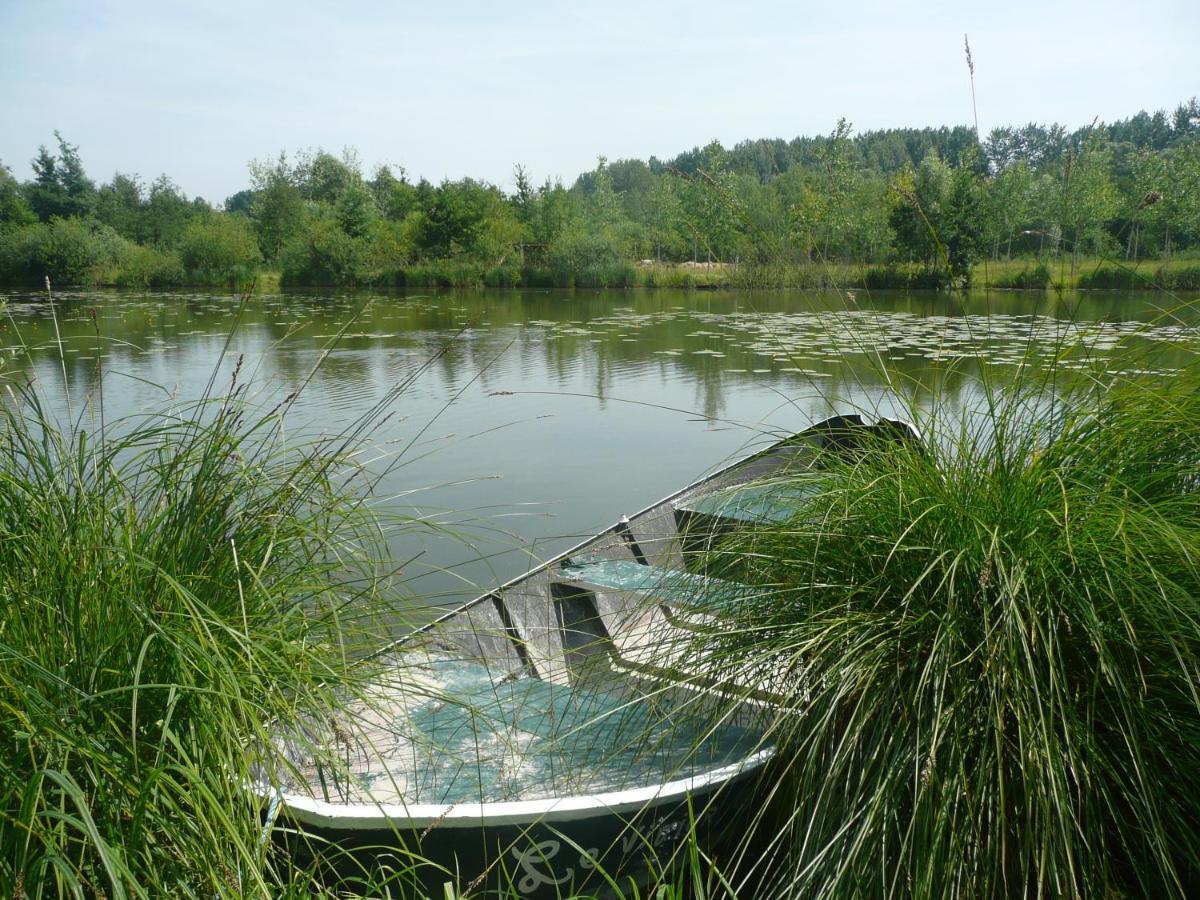 Camping Du Vivier Aux Carpes Campsite Paris