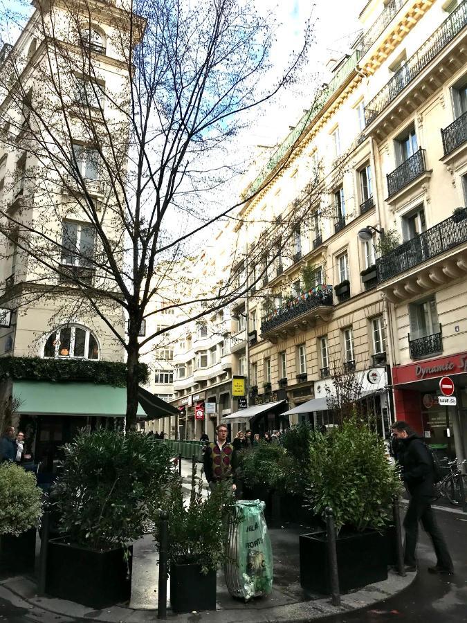 Luxury Louvre Opera 2nd Floor Apartment Paris