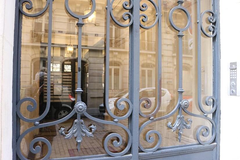 Bright And Newly Renovated 2 Bedroom Apartment, Hip & Paris, Montmartre-opera Apartment *