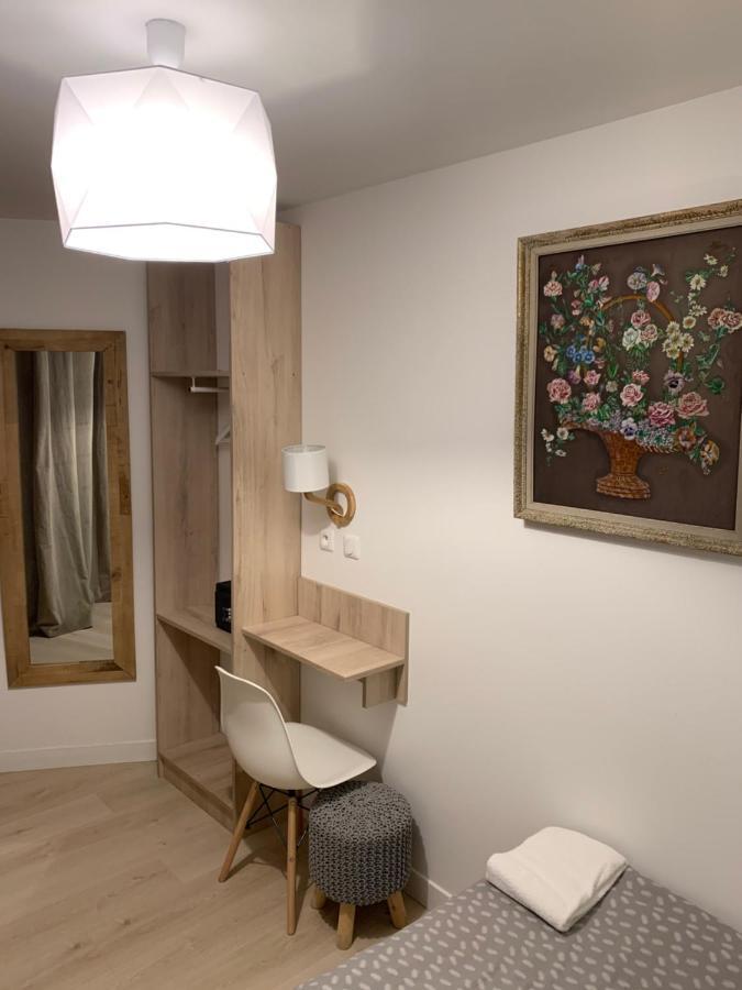 Hotel Ménil Bon Temps Paris