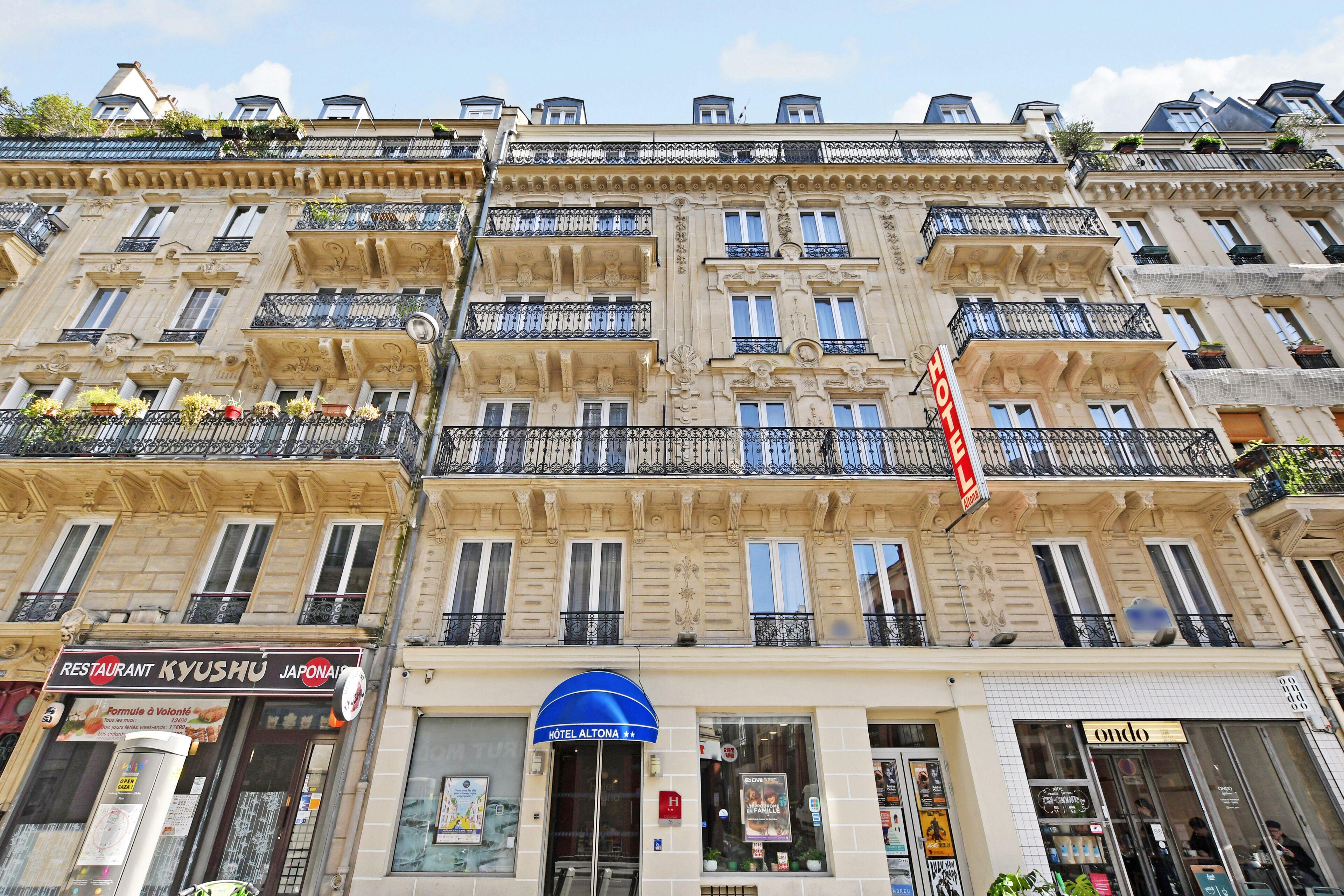 Top Hotels in Montmartre for Every Traveler