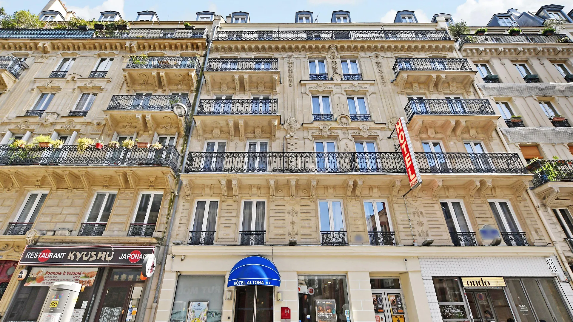 Top Hotels in Montmartre for Every Traveler